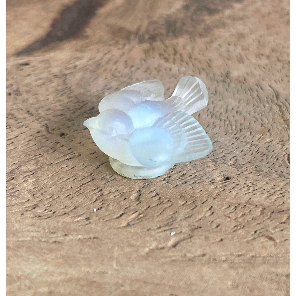 Sabino Paris France Opalescent Glass Resting Bird Dove Figurine Signed  1.5"